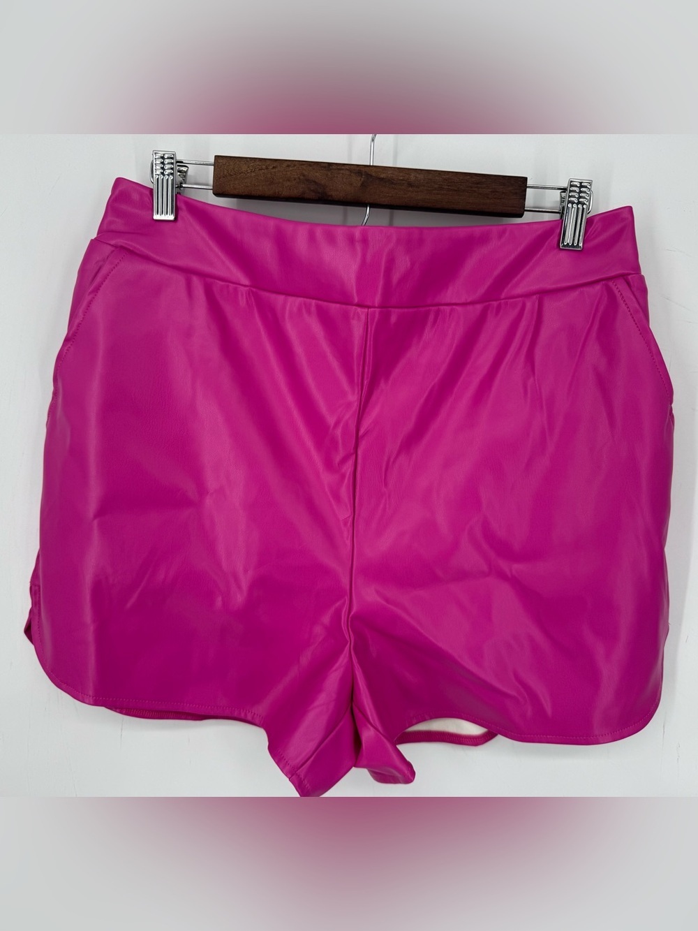 Cotton Bleu Hot Pink Faux Leather Shorts Y2K Barbiecore Stretchy Size Large NWT